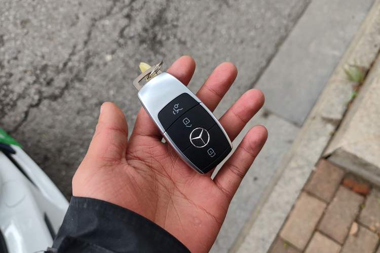 Used Mercedes-Benz C-Class 2020 Restyled C 260 Sport Edition Vehicle Key
