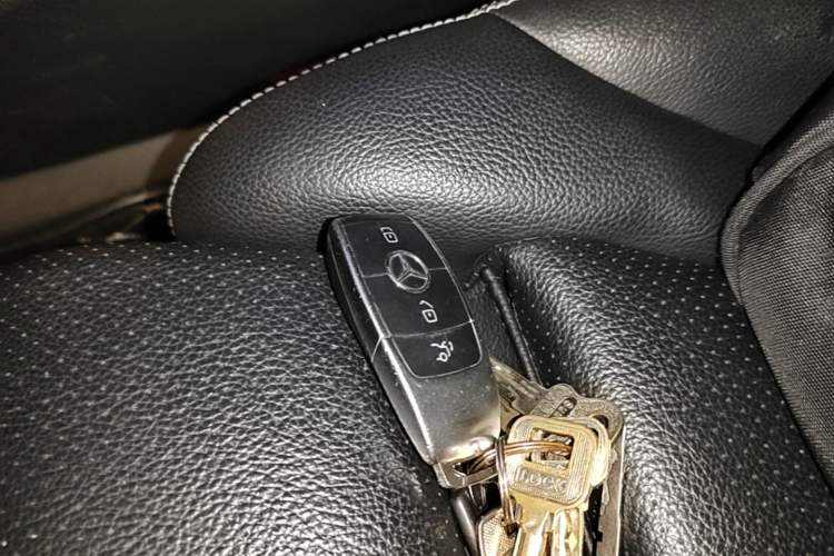 Used Mercedes-Benz C-Class 2020 Restyled C 200 L Fashion Edition Sport Version Vehicle Key