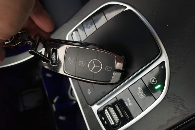Used Mercedes-Benz C-Class 2020 Restyled C 200 L Fashion Edition Sport Version Vehicle Key