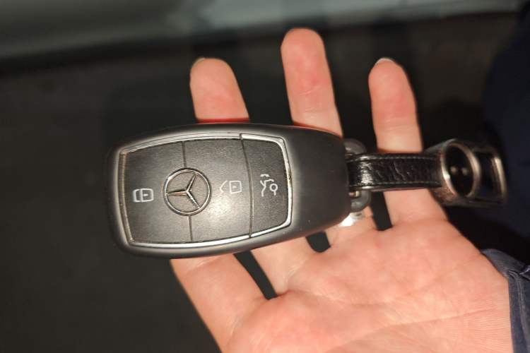 Used Mercedes-Benz C-Class 2020 C 260 L Sport Edition Vehicle Key