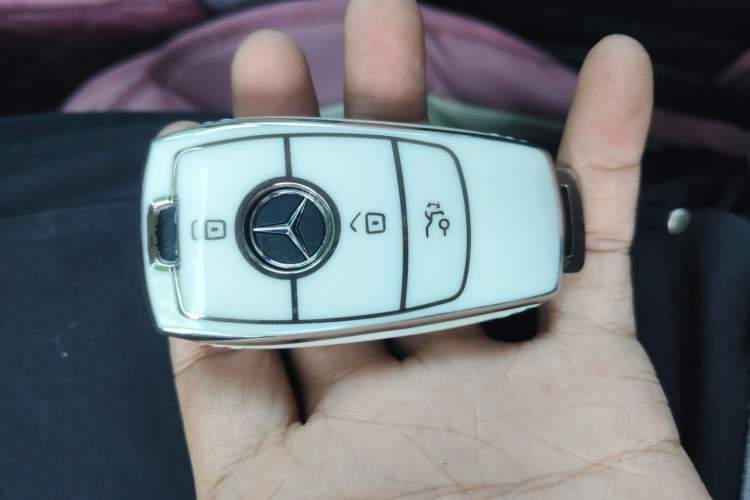 Used Mercedes-Benz C-Class 2020 C 260 L Sport Edition Vehicle Key