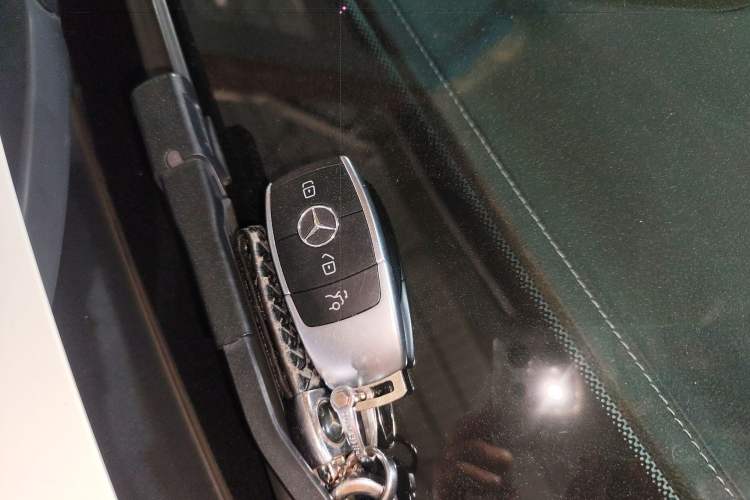 Used Mercedes-Benz C-Class 2020 C 260 L Sport Edition Vehicle Key