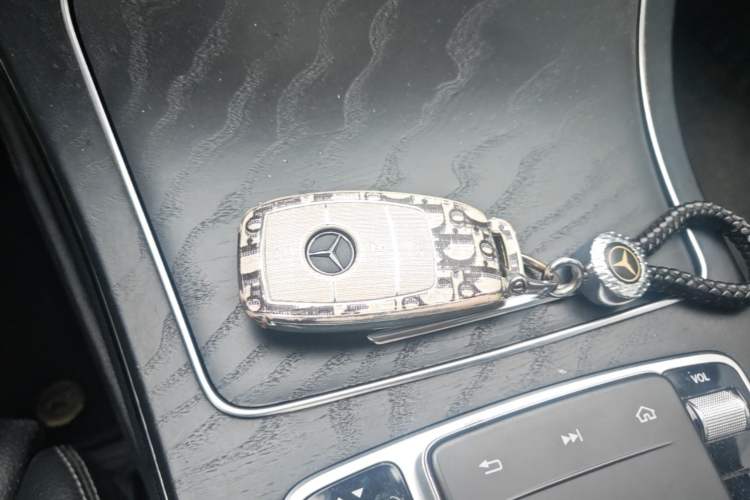 Used Mercedes-Benz C-Class 2020 C 260 L Sport Edition Vehicle Key