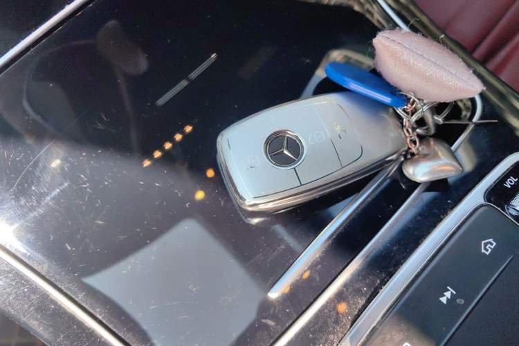 Used Mercedes-Benz C-Class 2020 Restyled C 260 Sport Edition Vehicle Key