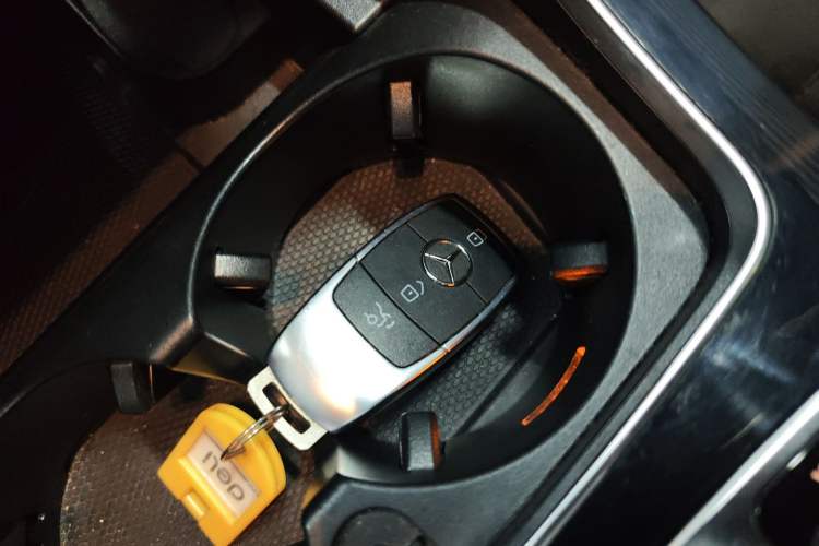 Used Mercedes-Benz C-Class 2020 C 260 Sport Edition Vehicle Key