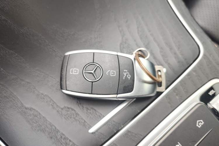 Used Mercedes-Benz C-Class 2020 Updated C 200 L Fashion Edition Vehicle Key
