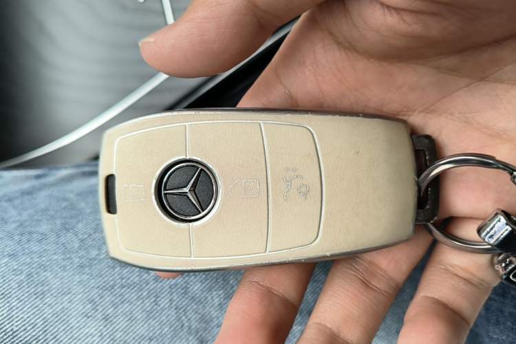 Used Mercedes-Benz C-Class 2020 Restyled C 260 L Sport Edition Vehicle Key