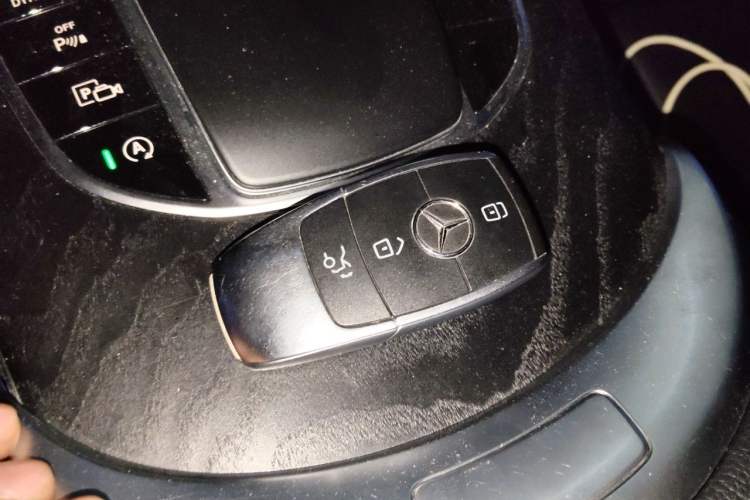 Used Mercedes-Benz C-Class 2020 Restyled C 260 L Sport Edition Vehicle Key