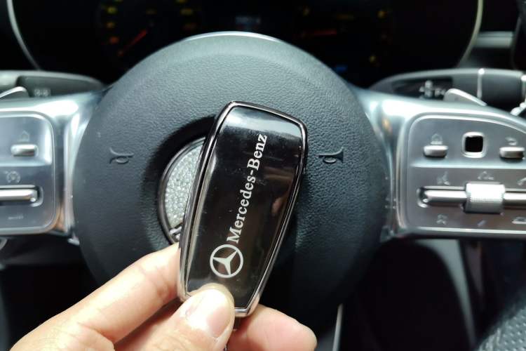 Used Mercedes-Benz C-Class 2020 C 260 Sport Edition Vehicle Key