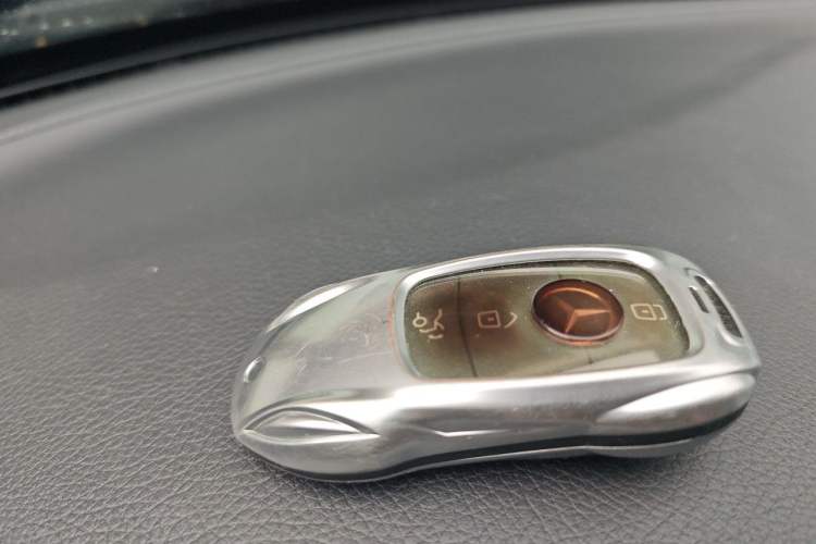 Used Mercedes-Benz C-Class 2020 Updated C 200 L Fashion Edition Vehicle Key