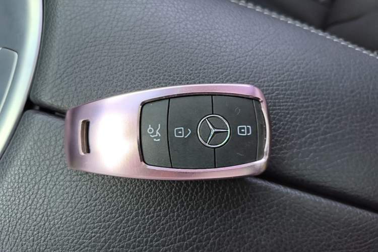 Used Mercedes-Benz C-Class 2020 C 260 L Sport Edition Vehicle Key
