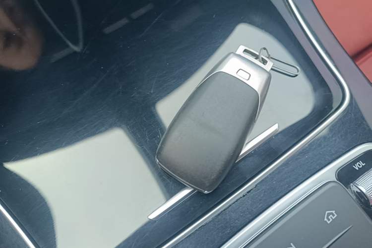 Used Mercedes-Benz C-Class 2020 Restyled C 260 Sport Edition Vehicle Key
