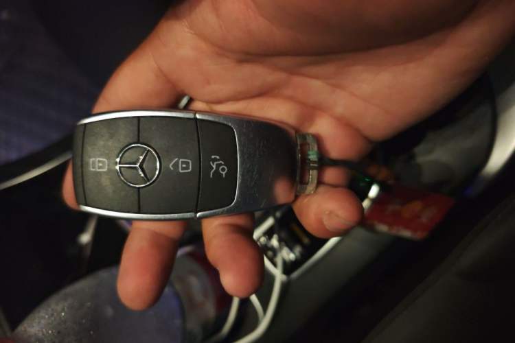 Used Mercedes-Benz C-Class 2020 Restyled C 260 L Sport Edition Vehicle Key