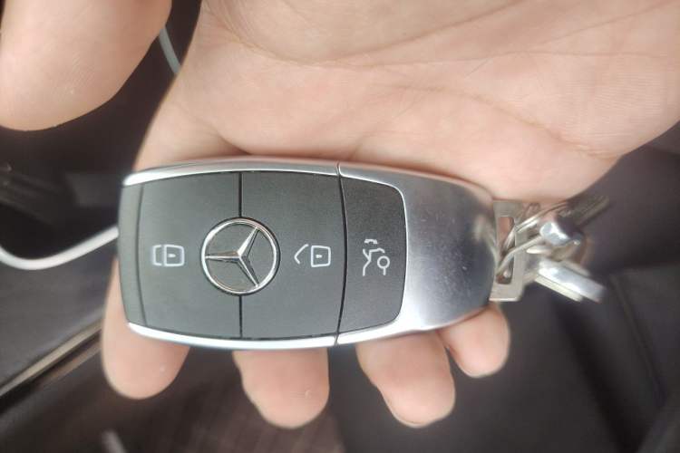 Used Mercedes-Benz C-Class 2020 Restyled C 260 Sport Edition Vehicle Key