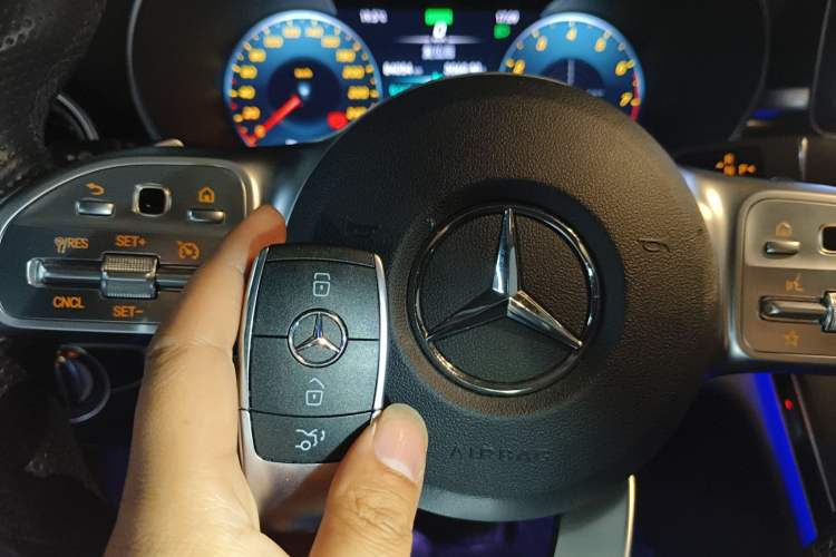 Used Mercedes-Benz C-Class 2020 Restyled C 260 L Sport Edition Vehicle Key