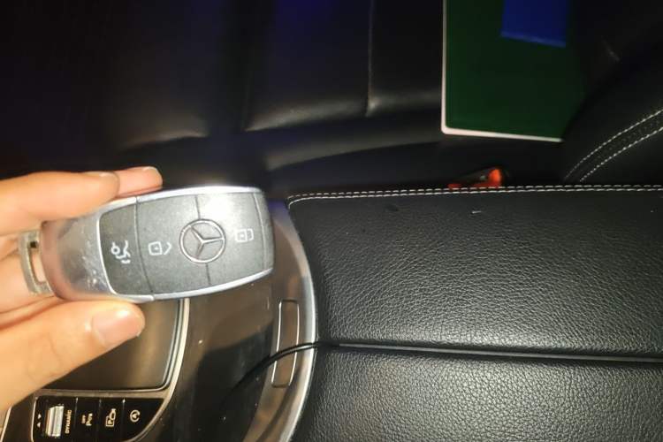 Used Mercedes-Benz C-Class 2020 C 260 L Sport Edition Vehicle Key
