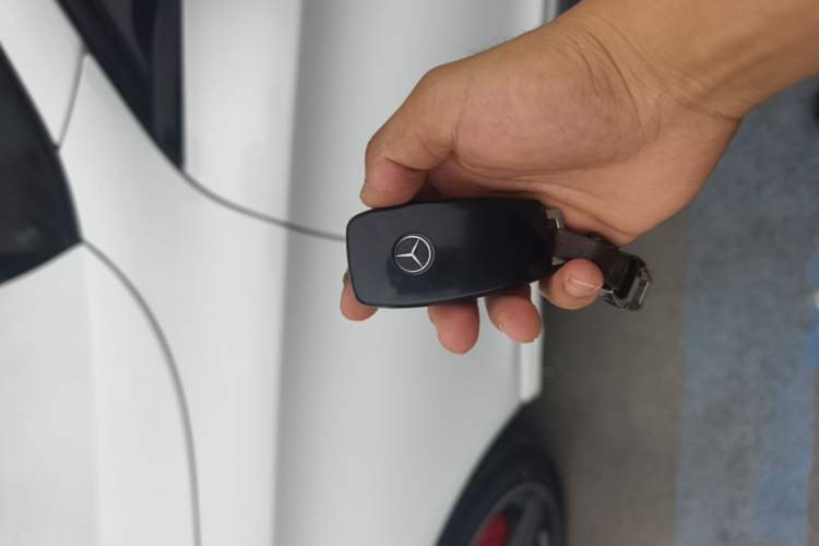 Used Mercedes-Benz C-Class 2020 Restyled C 260 Sport Edition Vehicle Key