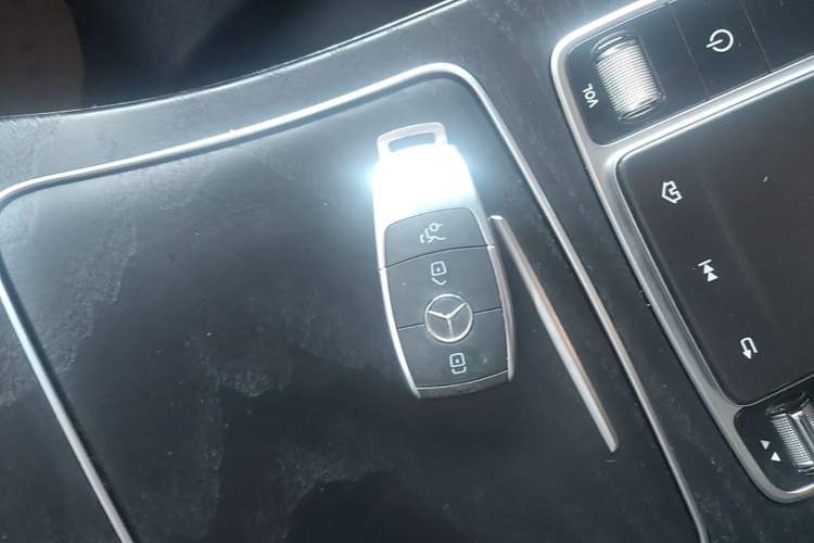Used Mercedes-Benz C-Class 2020 C 260 L Sport Edition Vehicle Key