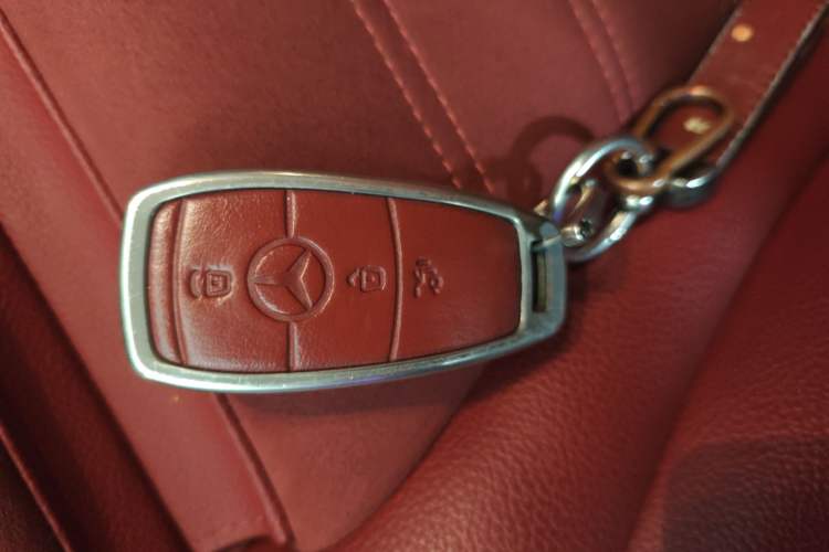 Used Mercedes-Benz C-Class 2020 Restyled C 260 Sport Edition Vehicle Key