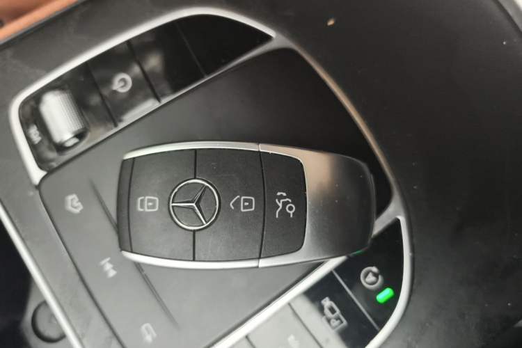 Used Mercedes-Benz C-Class 2020 C 260 L Sport Edition Vehicle Key