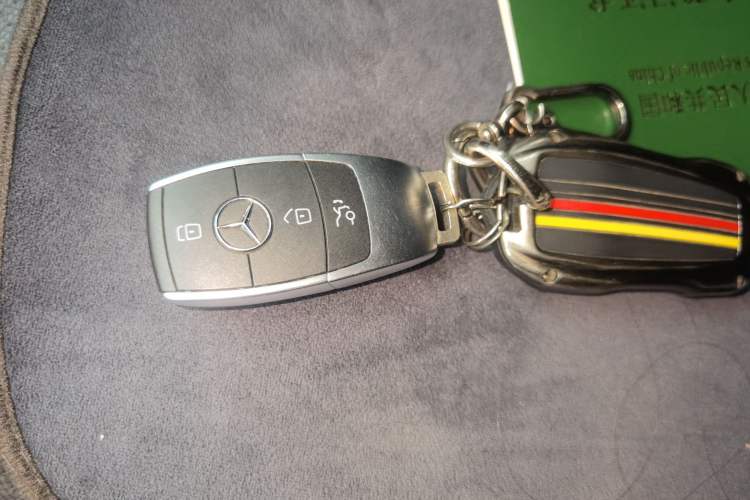 Used Mercedes-Benz C-Class 2020 Restyled C 260 L Sport Edition Vehicle Key