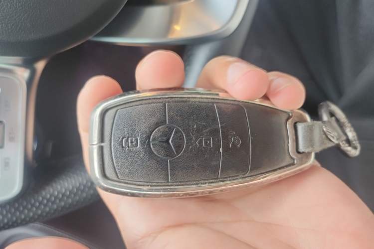 Used Mercedes-Benz C-Class 2020 Updated C 200 L Fashion Edition Vehicle Key
