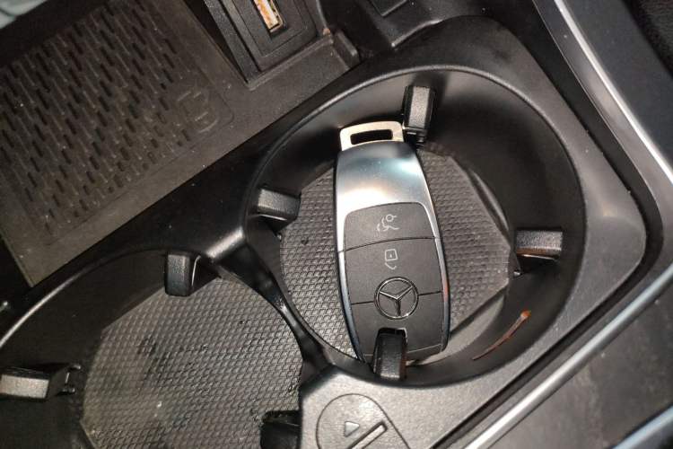 Used Mercedes-Benz C-Class 2020 C 260 L Sport Edition Vehicle Key