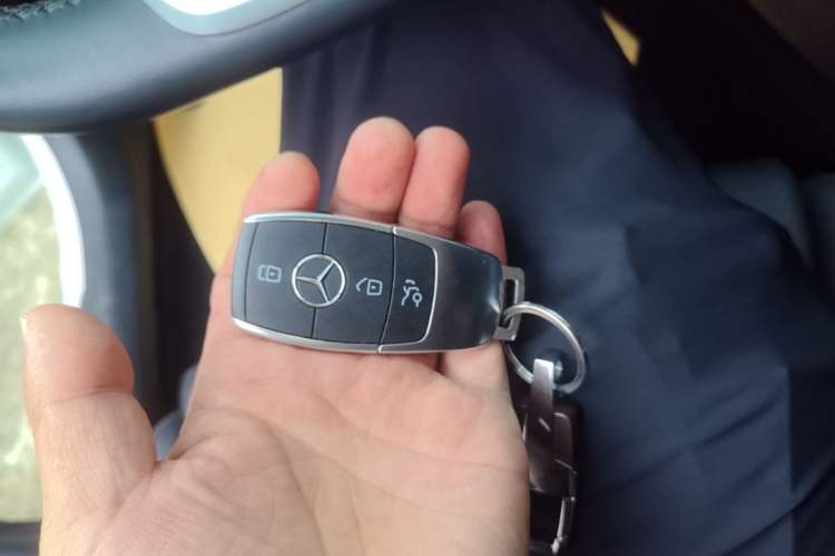 Used Mercedes-Benz C-Class 2020 Restyled C 260 L Sport Edition Vehicle Key