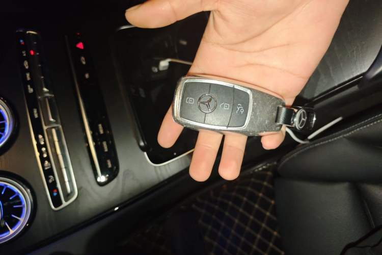 Used Mercedes-Benz C-Class 2020 C 260 L Sport Edition Vehicle Key