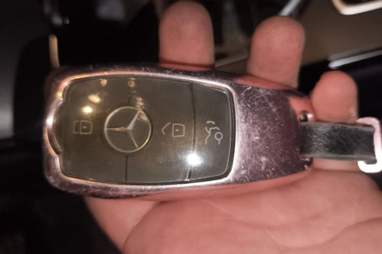 Used Mercedes-Benz C-Class 2020 Restyled C 260 L Sport Edition Vehicle Key