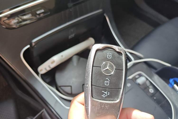 Used Mercedes-Benz C-Class 2020 Restyled C 260 L Sport Edition Vehicle Key
