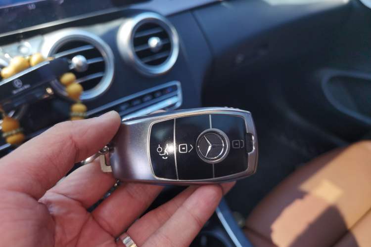 Used Mercedes-Benz C-Class 2020 C 260 Coupe Vehicle Key