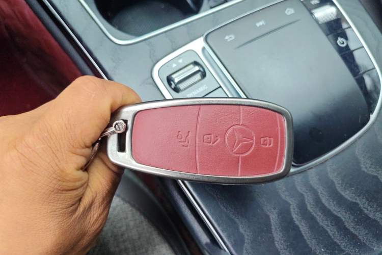 Used Mercedes-Benz C-Class 2020 Restyled C 260 L Sport Edition Vehicle Key