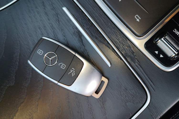 Used Mercedes-Benz C-Class 2020 C 260 L Sport Edition Vehicle Key