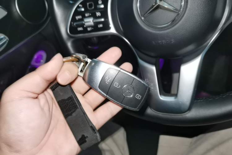 Used Mercedes-Benz C-Class 2020 Facelifted C 260 Estate Vehicle Key