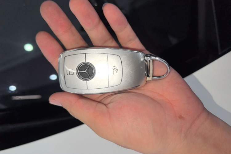 Used Mercedes-Benz C-Class 2020 Restyled C 260 Sport Edition Vehicle Key