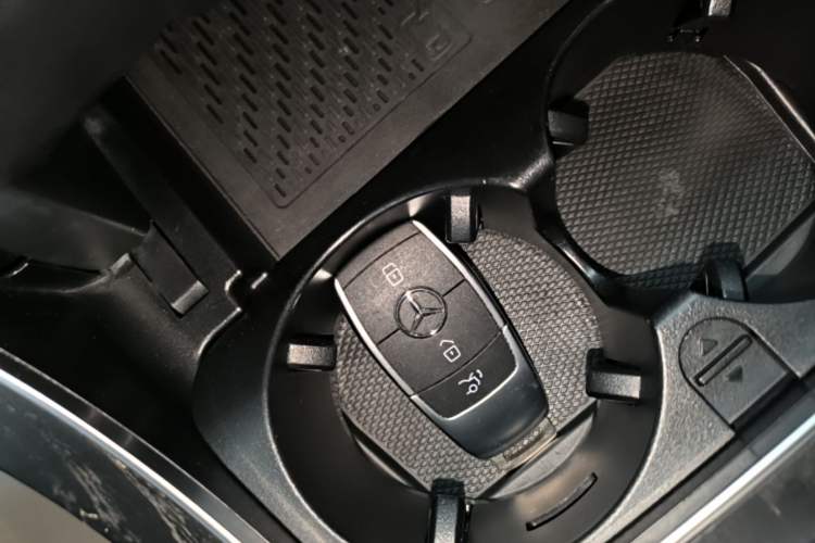 Used Mercedes-Benz C-Class 2020 Restyled C 260 L Sport Edition Vehicle Key