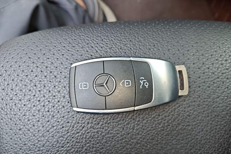 Used Mercedes-Benz C-Class 2020 Restyled C 200 L Dynamic Sports Edition Vehicle Key