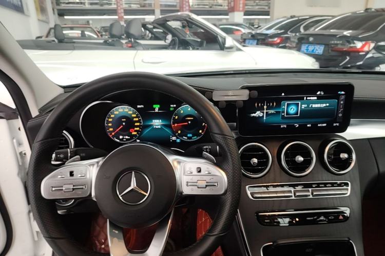 Used Mercedes-Benz C-Class 2021 C 260 L Sport Edition Center Console