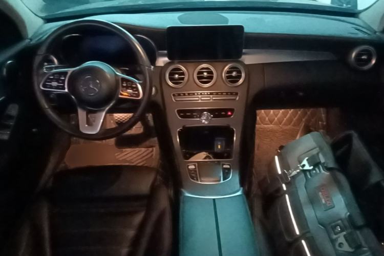 Used Mercedes-Benz C-Class 2021 C 260 L Center Console