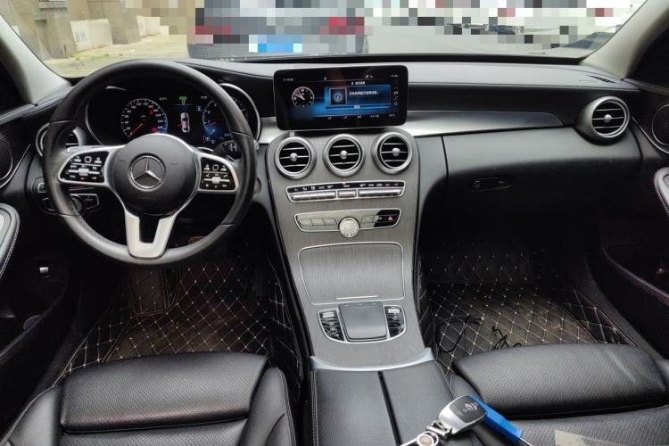 Used Mercedes-Benz C-Class 2021 C 260 L Center Console