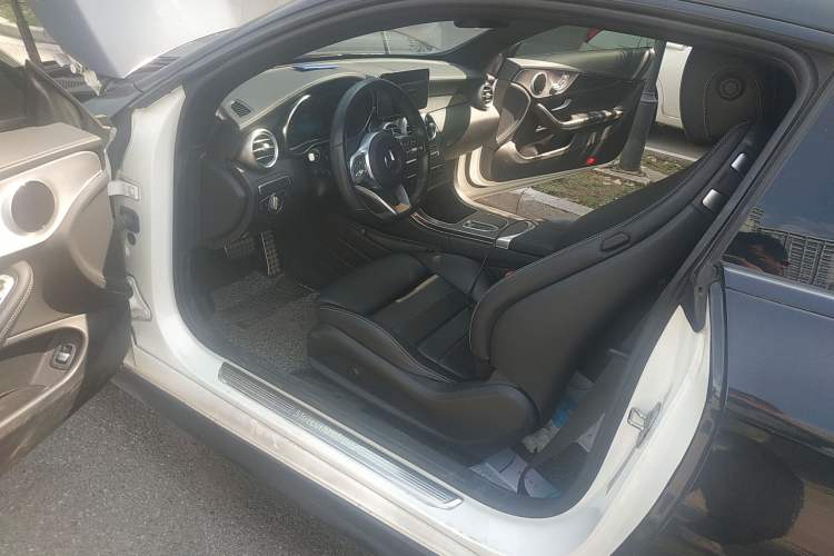 Used Mercedes-Benz C-Class 2021 C 200 Coupe Driver Seat