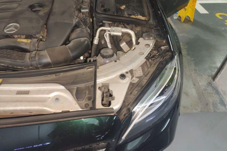 Used Mercedes-Benz C-Class 2021 C 260 L Sport Edition Engine Bay Left