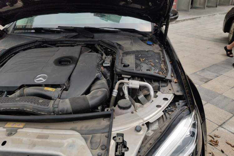 Used Mercedes-Benz C-Class 2021 C 260 L Engine Bay Left