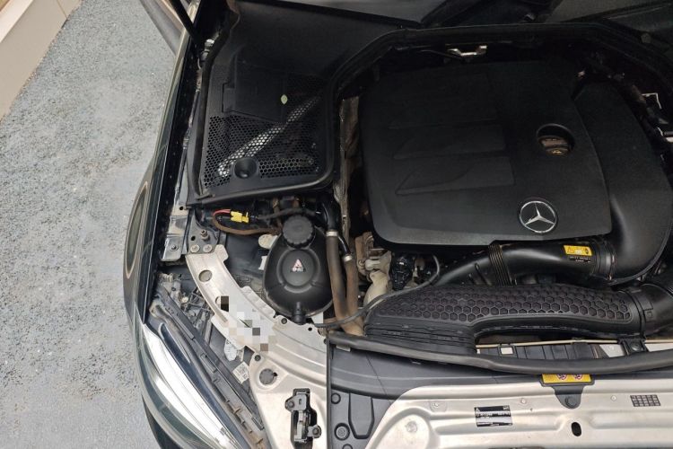 Used Mercedes-Benz C-Class 2021 C 260 L Engine Bay Right