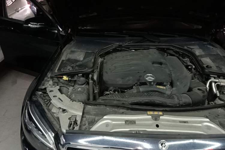 Used Mercedes-Benz C-Class 2021 C 260 L Engine Bay Right