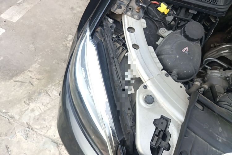 Used Mercedes-Benz C-Class 2021 C 200 L Fashion Edition Sport Version Engine Bay Right
