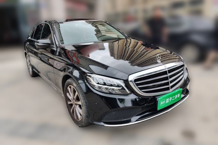 Used Mercedes-Benz C-Class 2021 C 260 L Front Right 45 Deg