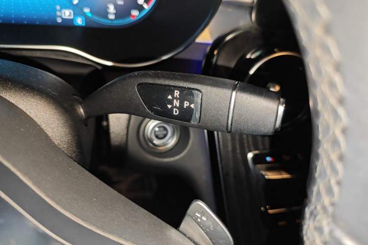 Used Mercedes-Benz C-Class 2021 C 200 L Fashion Edition Sport Version Gear Lever