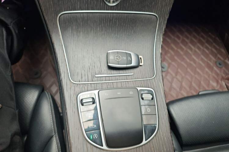 Used Mercedes-Benz C-Class 2021 C 260 L Gear Lever